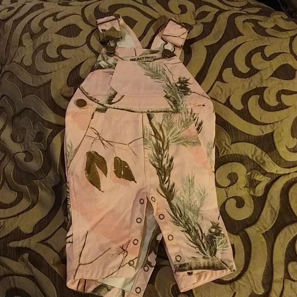 🎉SALE🎉 Realtree Pink Camouflage Overalls